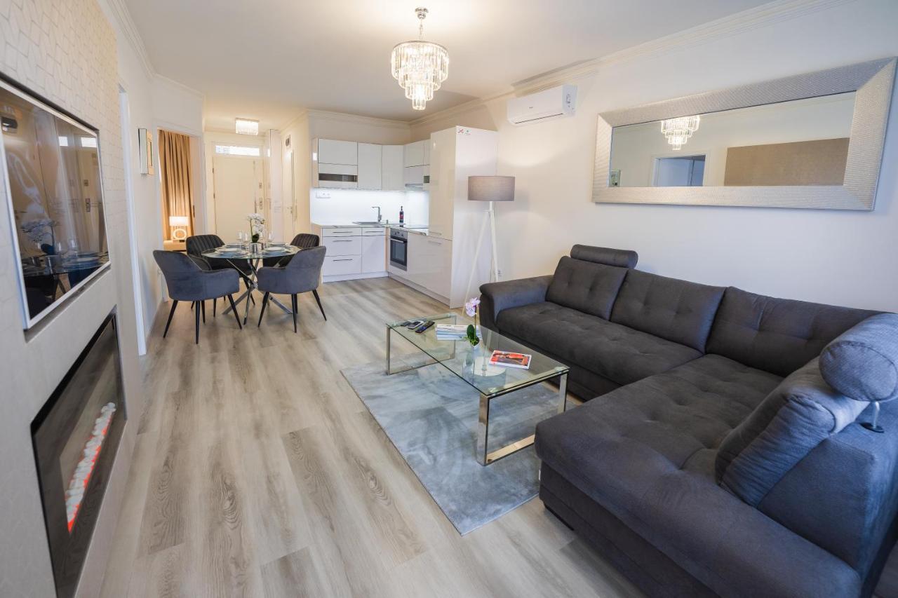 Central Residence 쇼프론 외부 사진