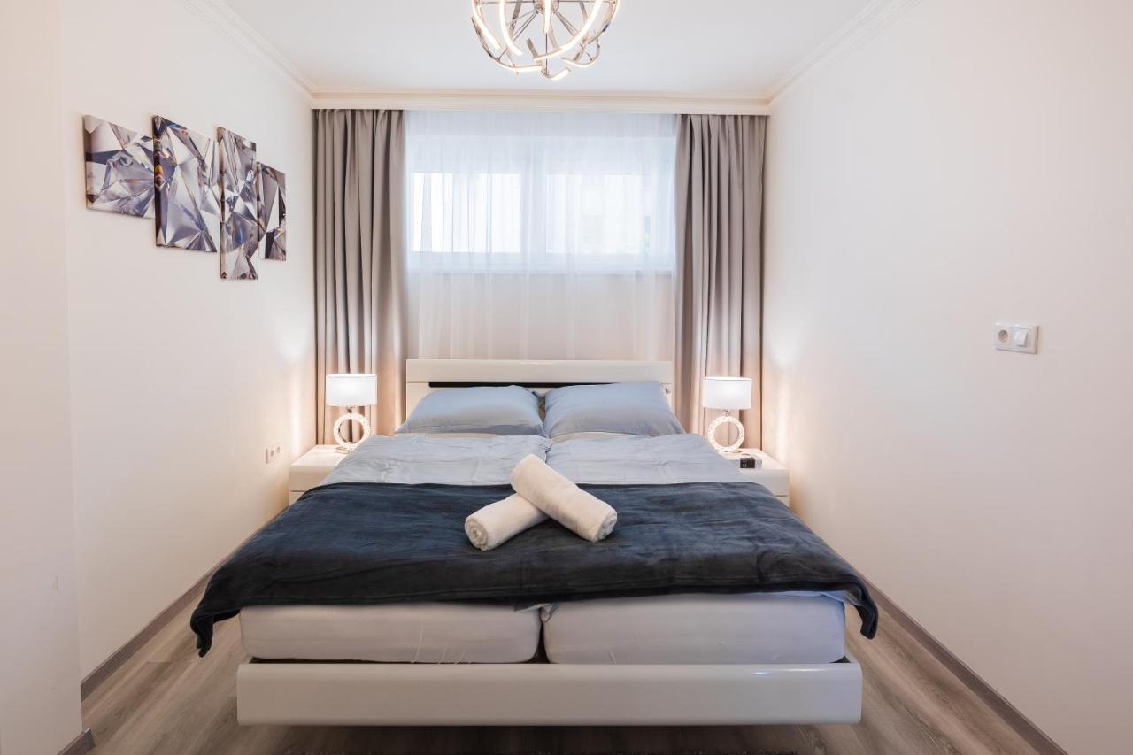 Central Residence 쇼프론 외부 사진
