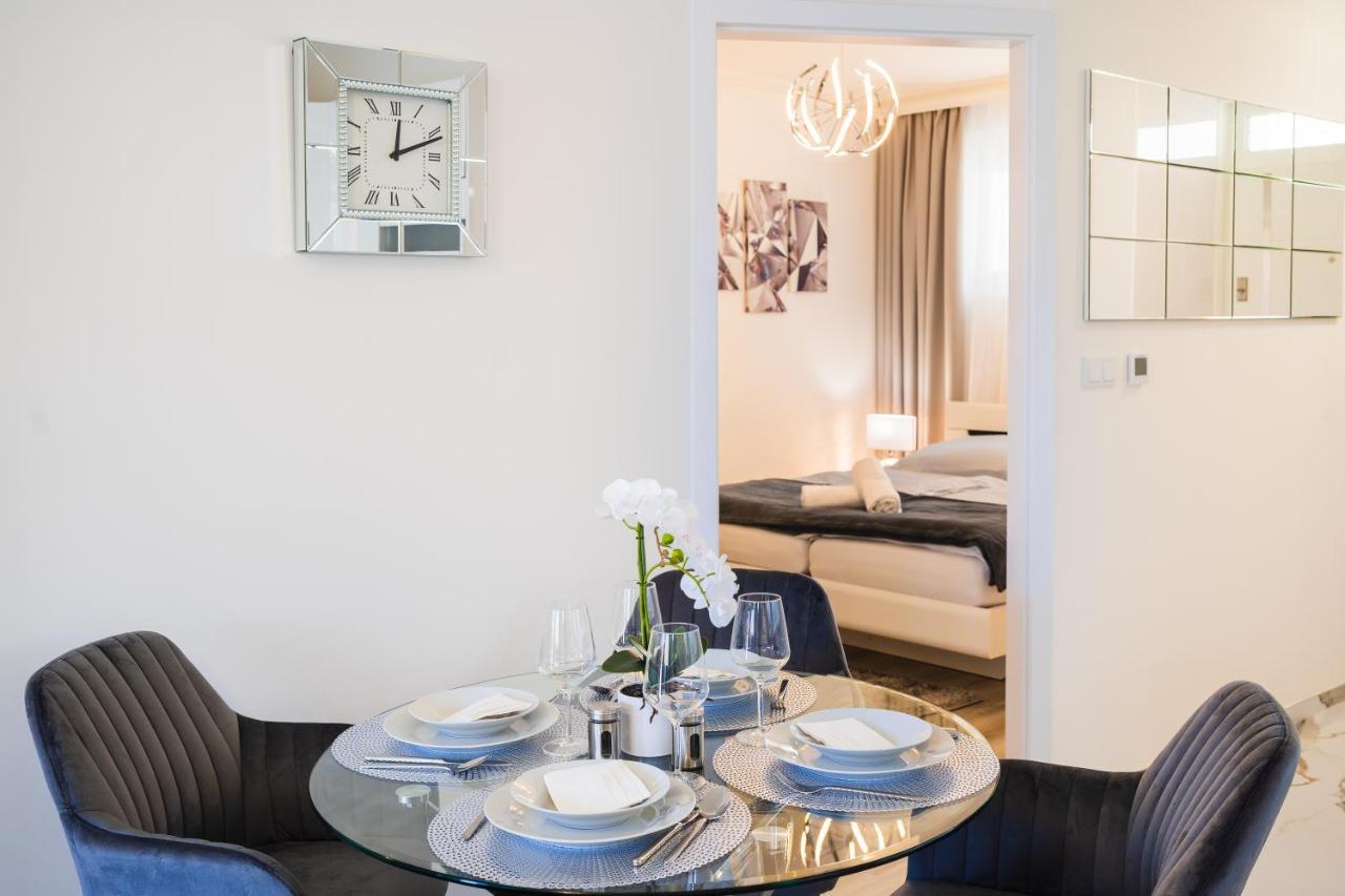Central Residence 쇼프론 외부 사진